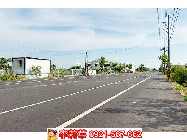 善化區茄拔國小近成功啤酒廠善化市區社區旁農地