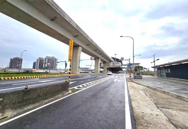 草漯國中旁建地