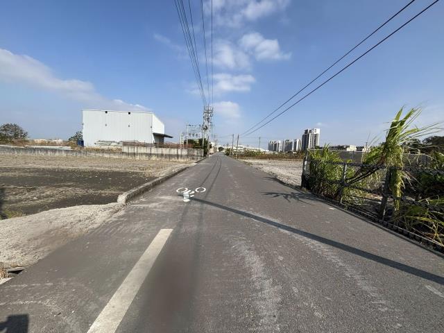 台中市東勢區都計內農地近東豐自行車道