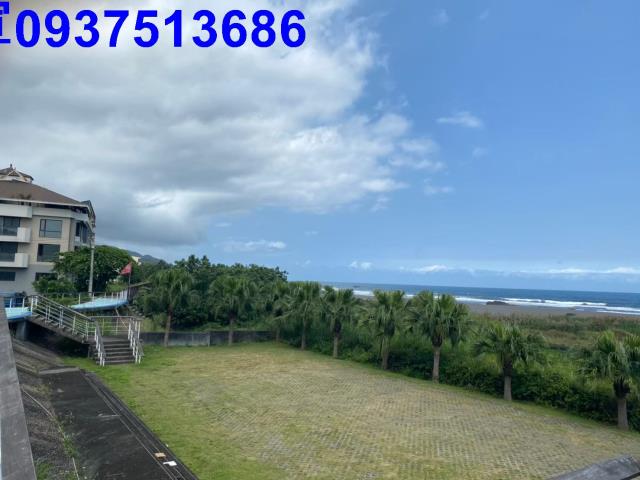 宜蘭縣頭城鎮烏石港段雙面路出售